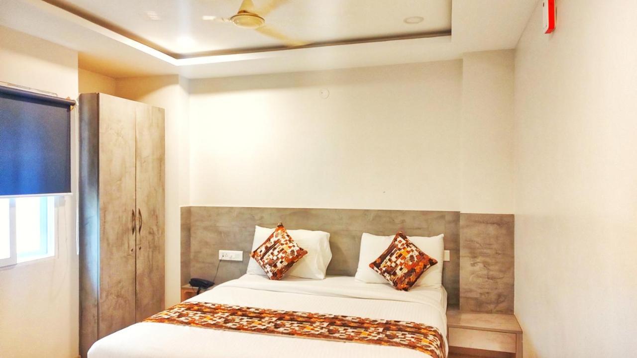 Athasri Hotel Marathahalli Bangalore Eksteriør bilde